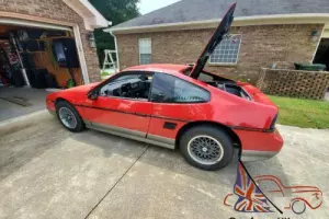 1986 Pontiac Fiero GT Photo