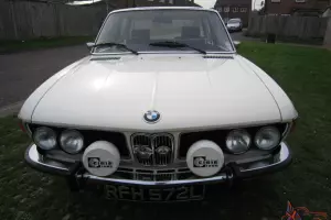  CLASSIC 1972 BMW E3 2500 WHITE FULL SERVICE HISTORY 