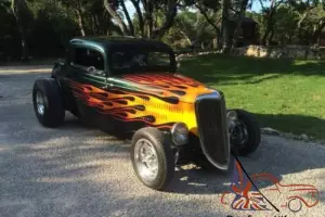 1934 Ford Deluxe Hot Rod