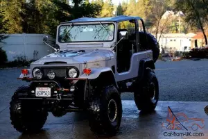 California Toyota Landcruiser FJ40 4x4 Rockcrawler Custom Fuel injected clean