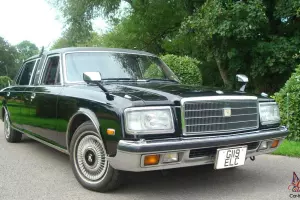  Toyota Century Limousine 