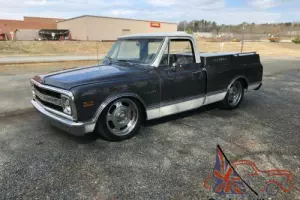1971 Chevrolet C-10 Series Short Bed Custom Truck