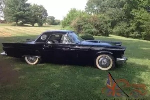 1957 Ford Thunderbird