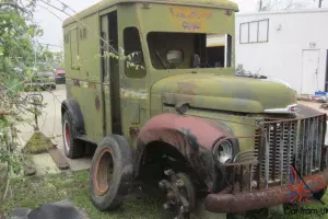 1941 INTERNATIONAL PANEL TRUCK MAIL TRUCK KB5