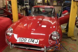 E Type Jaguar RHD Manual