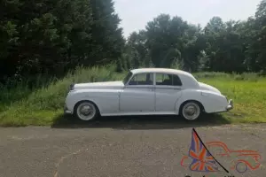 1957 Bentley S1 Cream Leather