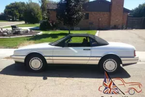 1990 Cadillac Allante Photo