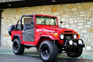 Toyota : Land Cruiser FJ40