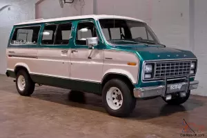  1979 Ford Club Wagon Delux 
