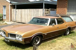  1970 Oldsmobile Vista Cruiser IN GC 4BBL 350CI Olds V8 Auto Discs RH Drive in Melbourne, VIC  Photo