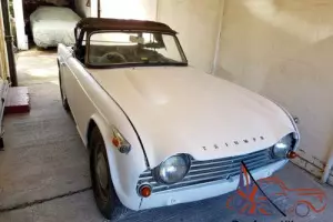 Triumph TR4a 1963 Restoration Project UK Car Right Hand Drive NO RESERVE