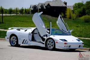 Lamborghini Diablo VT Roadster V8