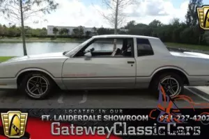 1985 Chevrolet Monte Carlo --