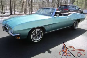 1970 Pontiac Le Mans Photo