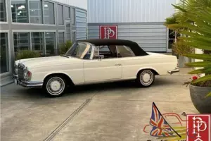 1970 Mercedes-Benz 200-Series 2.8 Convertible