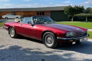 JAGUAR XJS V12 CONVERTIBLE RED 5.3