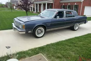 1983 Oldsmobile 98 Regency Brougham Sedan 4-Door 5.0L