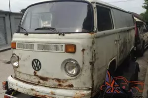 VW Twin Door Panel Van T2 Bay 1977