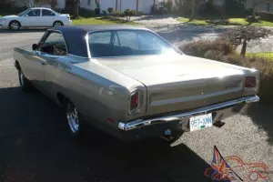 Plymouth : Road Runner