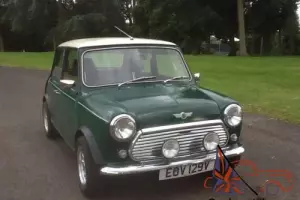 ClLASSIC MINI 1275 COOPER LOOK ALIKE.