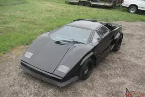 1986 Lamborghini pontiac fiero kit car V-6 5 speed airconditioning