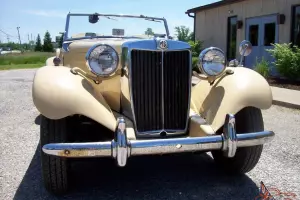 1952 MGTD.   SOLID CAR THAT NEEDS SOME COSMETICS.
