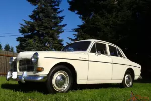 Volvo 122S