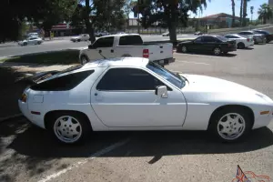 1989 Porsche 928 S4 White RARE 5 Speed Recent Service low miles LSD Like New!