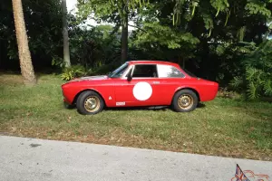 1966 ALFA ROMEO Giulia Sprint GT Vintage Race Car.  Excellent Condition