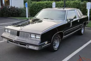 1985 Oldsmobile Cutlass Supreme Brougham - V8 - Console Shift - Chrome Rallys