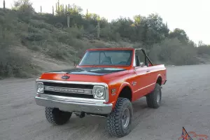 1970 Chevy K5 Blazer 4X4 Covette powered fuel injected