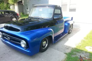 1954 Ford F-100 Street truck. Hot rod
