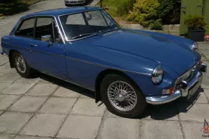  1968 MG B GT BLUE 