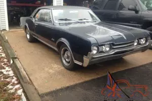 Oldsmobile : Cutlass Supreme