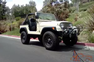EFI fuel injection 4.0 Hard Top & doors + soft top