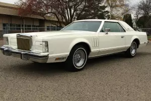 Lincoln : Continental Mark V Collector's Series