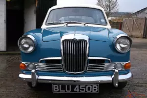 1964 RILEY 1.5 - BEAUTIFUL TWIN CARB SPORTING SALOON. PRETTY AS A PICTURE