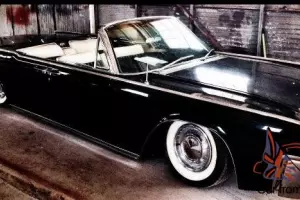 1963 Lincoln Convertible Photo