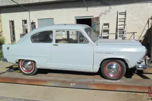1952 Kaiser Henry J