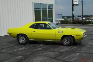 1971 Plymouth Cuda  5.6L