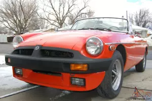 RED 1978 MGB ROADSTER. NO RESERVE