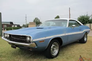 1970 DODGE Challenger R/T 440 U code rust free B3 body with fresh 440 SIX PACK Photo