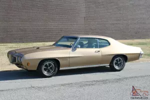 Pontiac : GTO Base