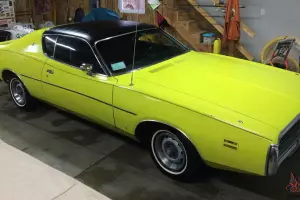 Dodge : Charger SE Photo