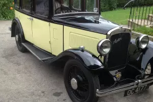  Austin Harley 12/4 Saloon 