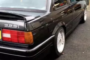 BMW e30 325i 1989 M-tech 2 Genuine Sport