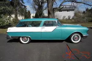 1955 Pontiac Star Chief Photo