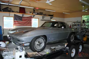 Chevrolet : Corvette 2 door/coupe