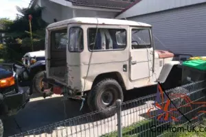 Toyota Landcruiser FJ40