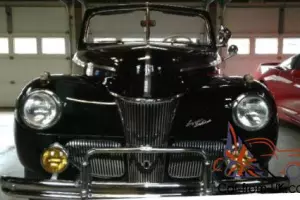 1941 Ford Super DeLuxe
